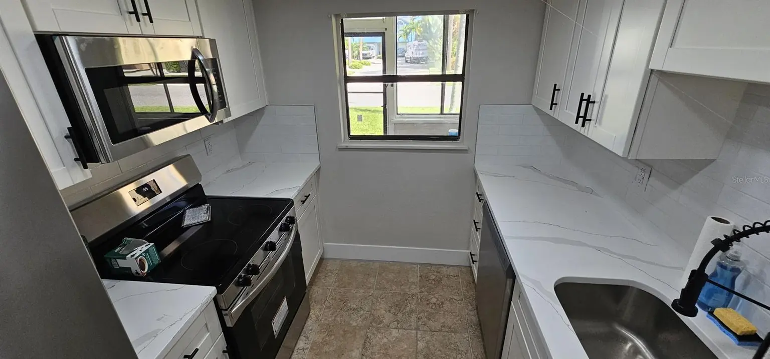 1 WINDRUSH BOULEVARD #83, INDIAN ROCKS BEACH, FL, photo 15 of 55