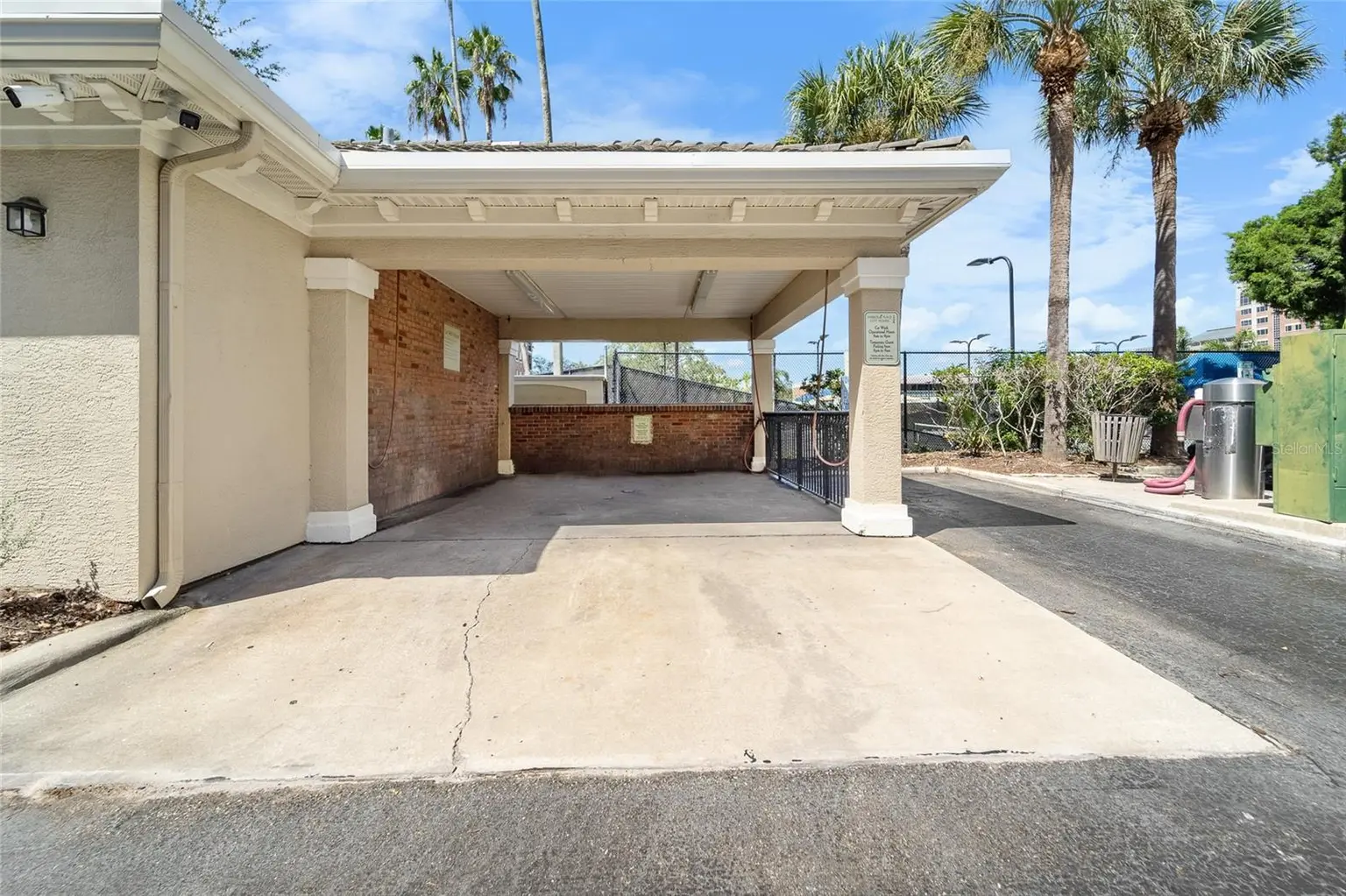 501 KNIGHTS RUN AVENUE #2324, TAMPA, FL, photo 25 of 32