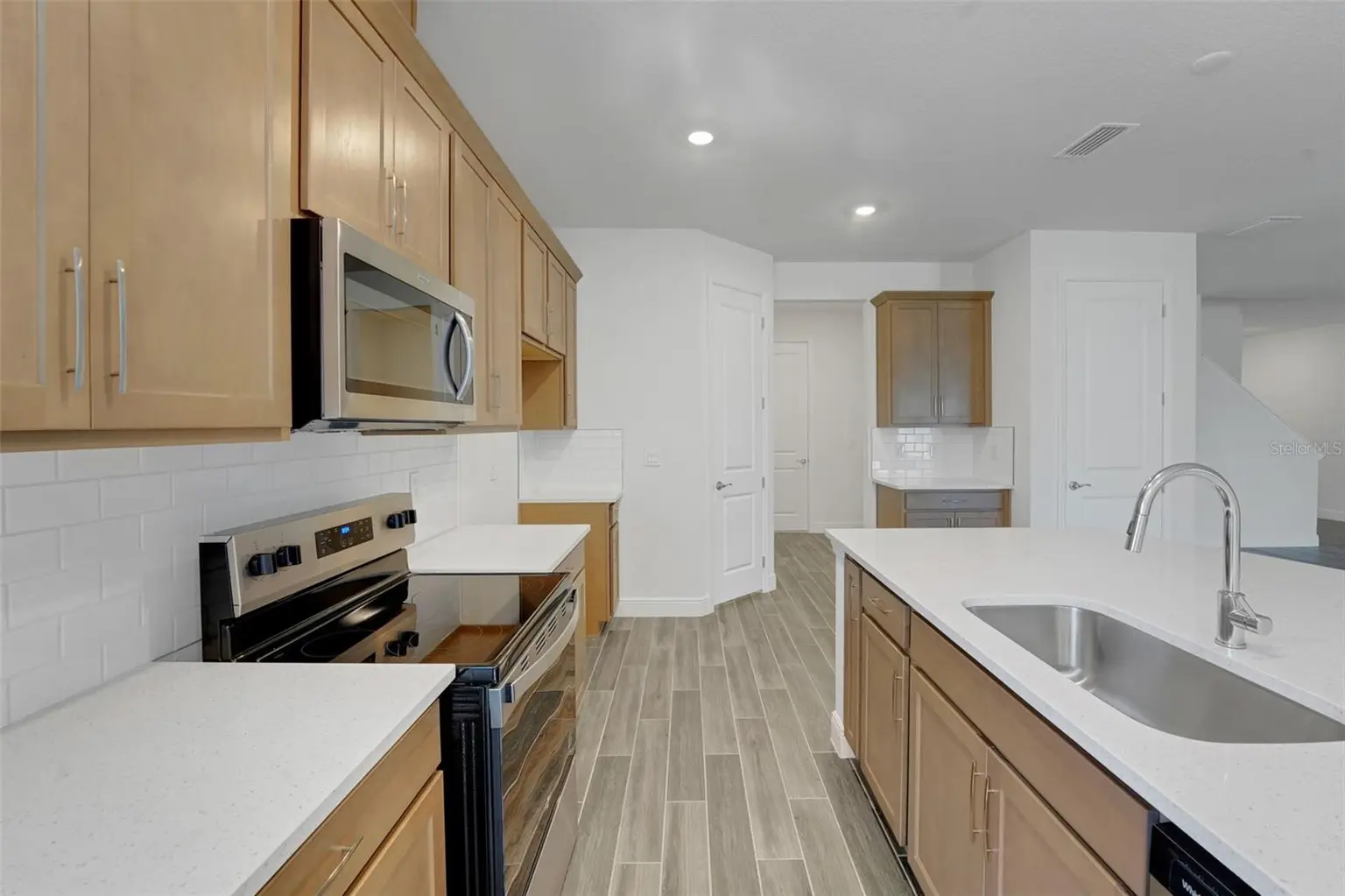 17546 VALLEYWOOD PARKWAY, LAND O LAKES, FL, photo 20 of 35