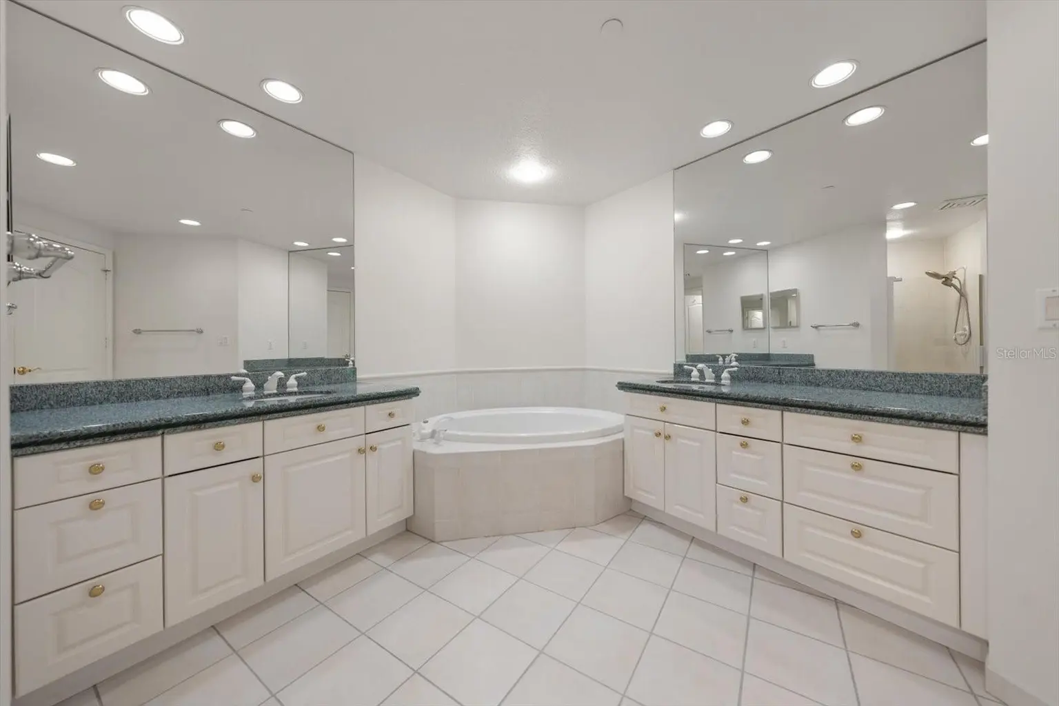 1200 GULF BOULEVARD #1704, CLEARWATER, FL, photo 21 of 68