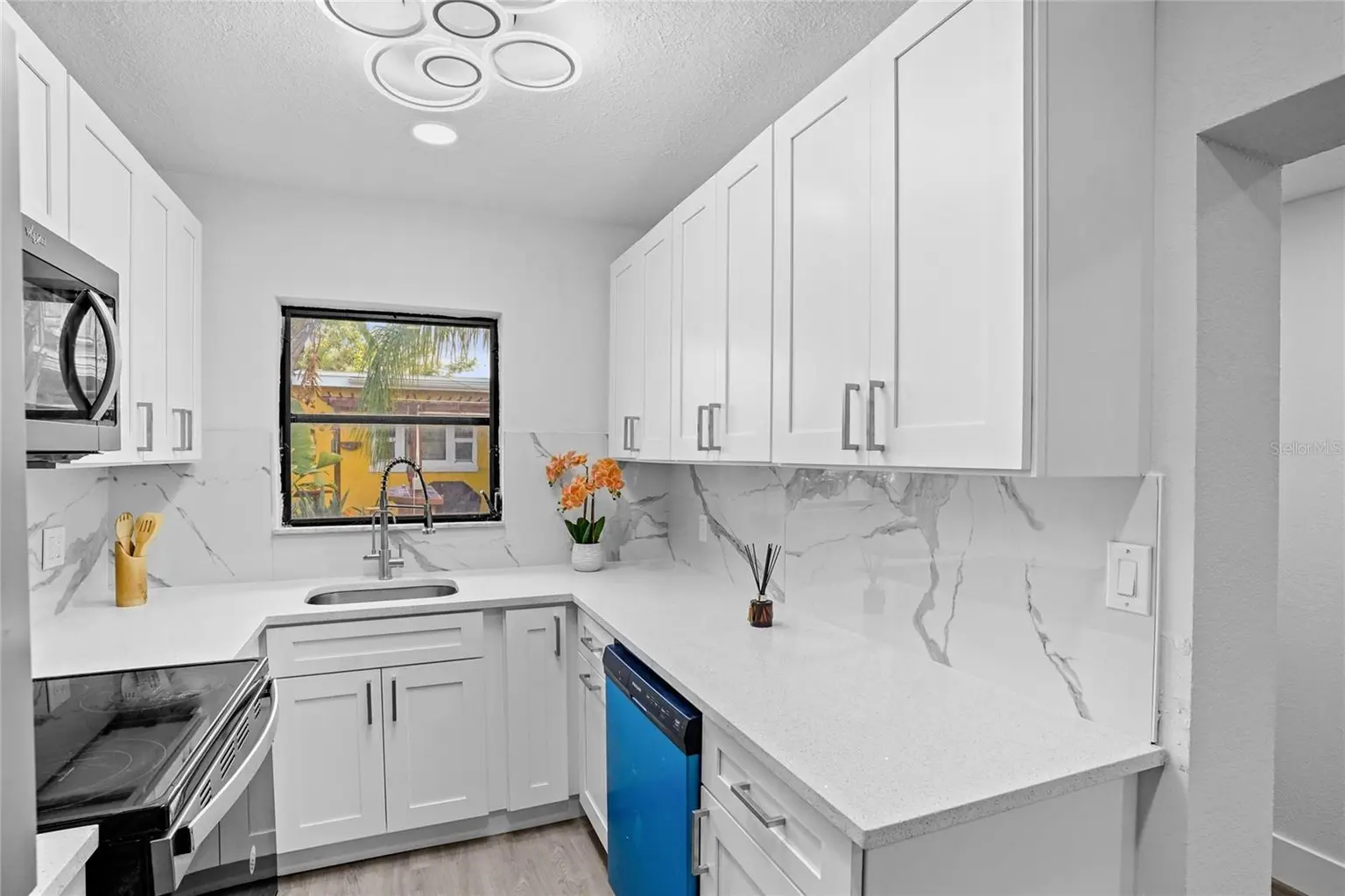 630 180TH AVENUE E, REDINGTON SHORES, FL, photo 7 of 22
