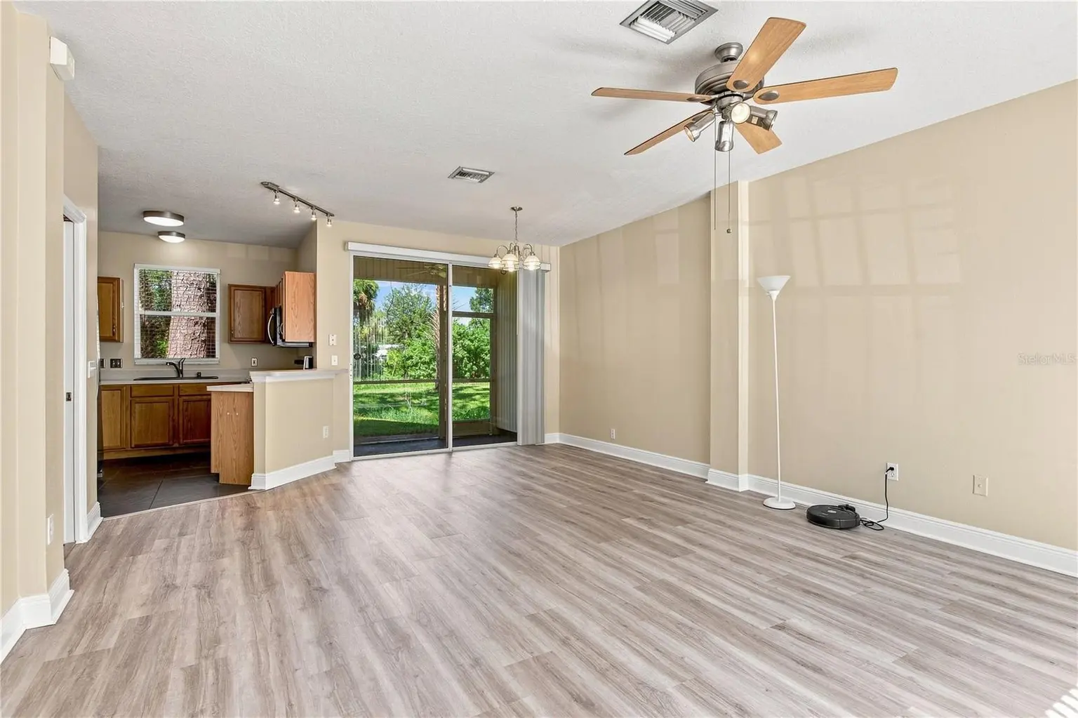 13710 FOREST LAKE DRIVE, LARGO, FL, photo 4 of 37