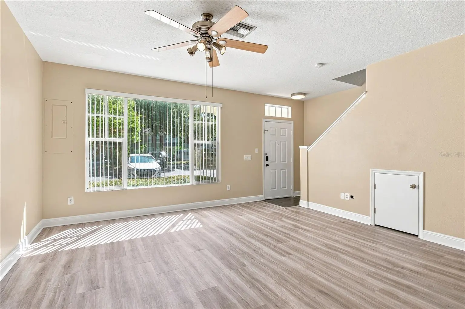 13710 FOREST LAKE DRIVE, LARGO, FL, photo 6 of 37