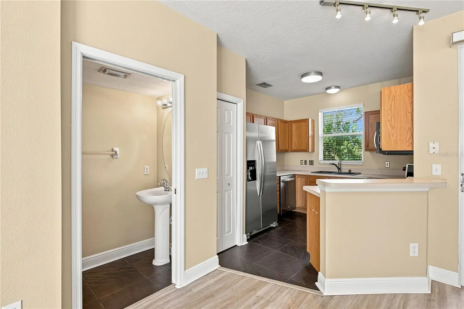 13710 FOREST LAKE DRIVE, LARGO, FL, photo 10 of 37