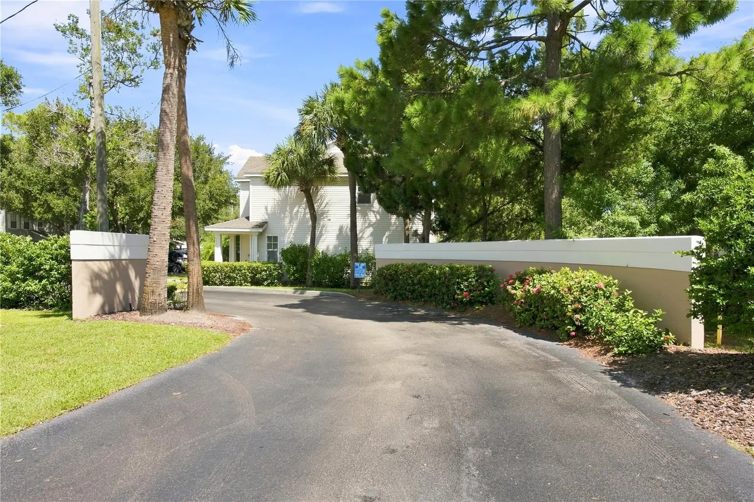 13710 FOREST LAKE DRIVE, LARGO, FL, photo 35 of 37