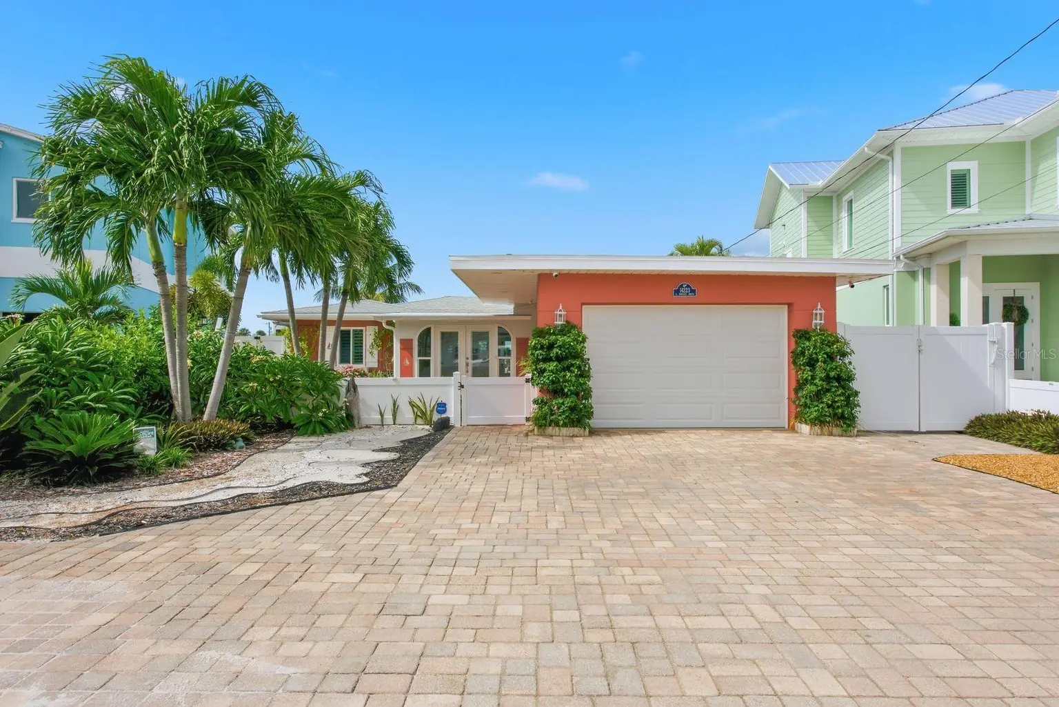 14223 E PARSLEY DRIVE, MADEIRA BEACH, FL, photo 1 of 69