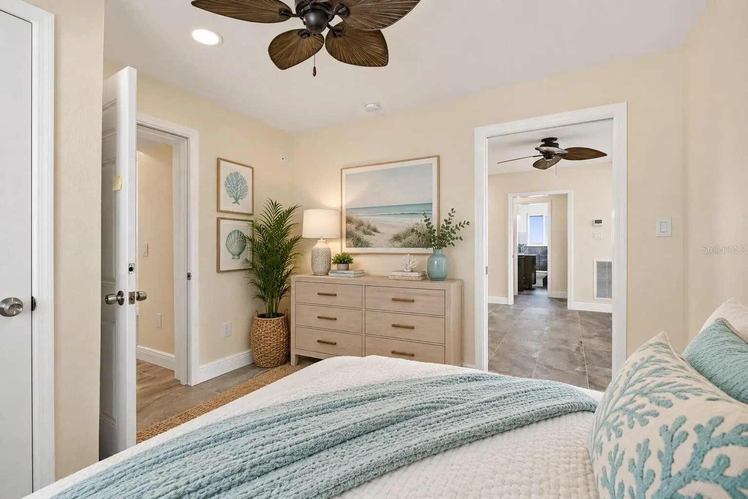 14223 E PARSLEY DRIVE, MADEIRA BEACH, FL, photo 13 of 69