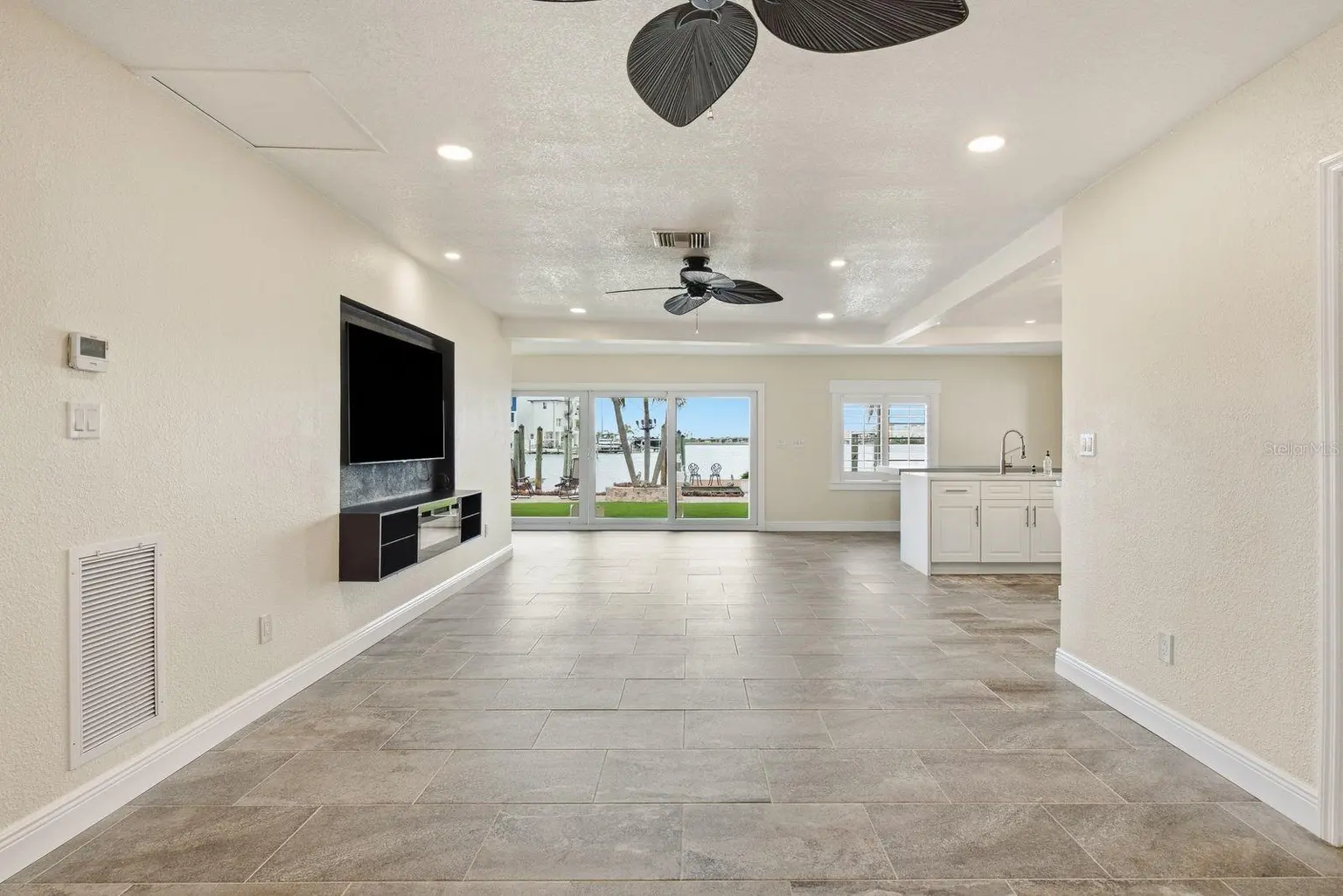 14223 E PARSLEY DRIVE, MADEIRA BEACH, FL, photo 6 of 69