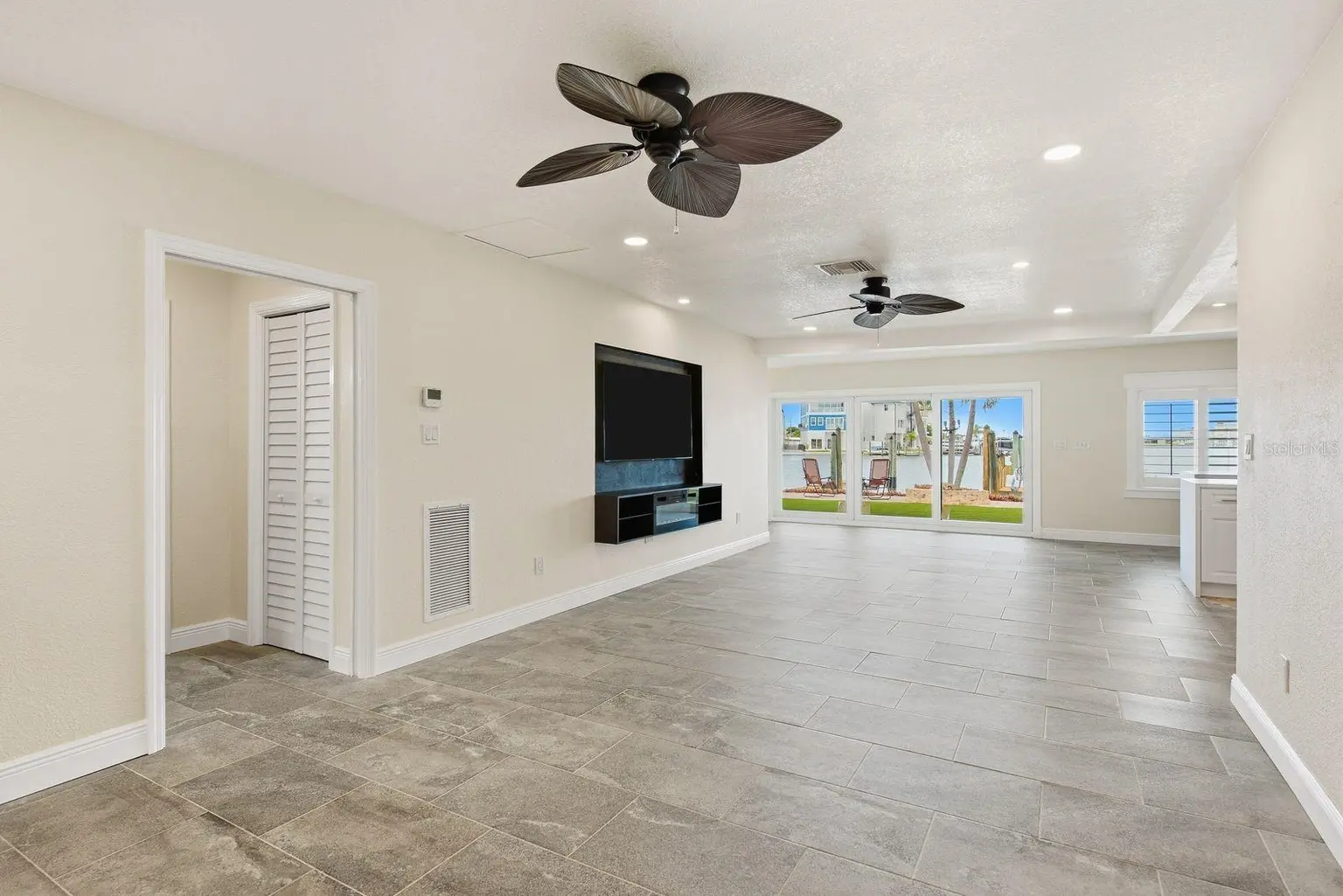 14223 E PARSLEY DRIVE, MADEIRA BEACH, FL, photo 22 of 69