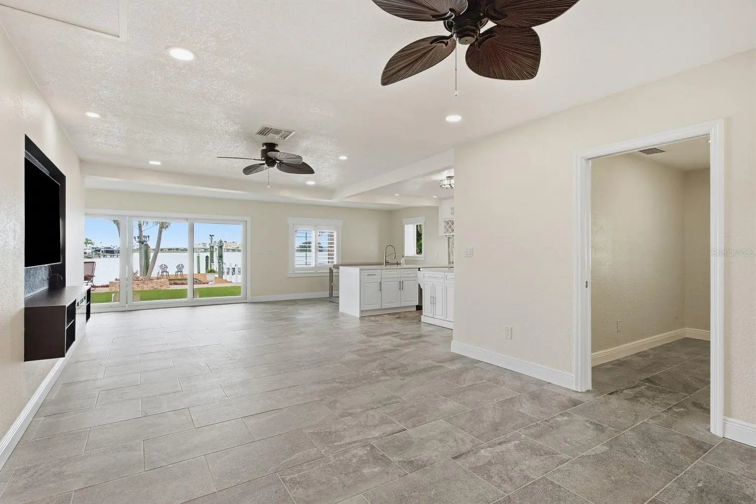 14223 E PARSLEY DRIVE, MADEIRA BEACH, FL, photo 23 of 69