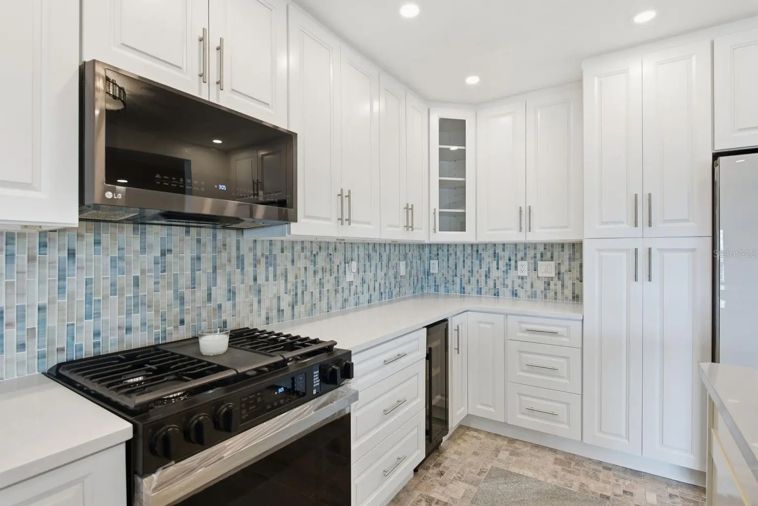 14223 E PARSLEY DRIVE, MADEIRA BEACH, FL, photo 32 of 69