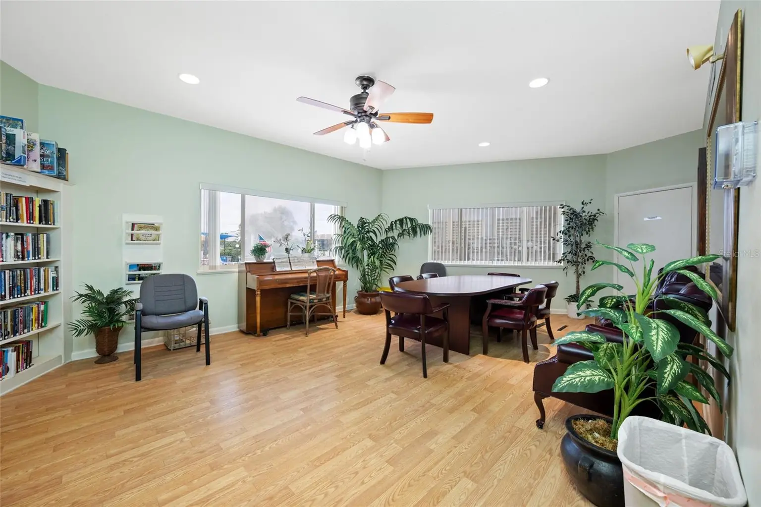 14921 SOVEREIGN DRIVE, LARGO, FL, photo 46 of 49