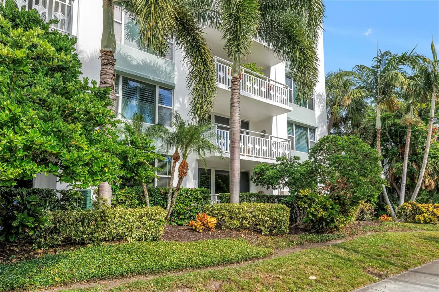 700 BEACH DRIVE NE #201, ST PETERSBURG, FL, photo 2 of 76