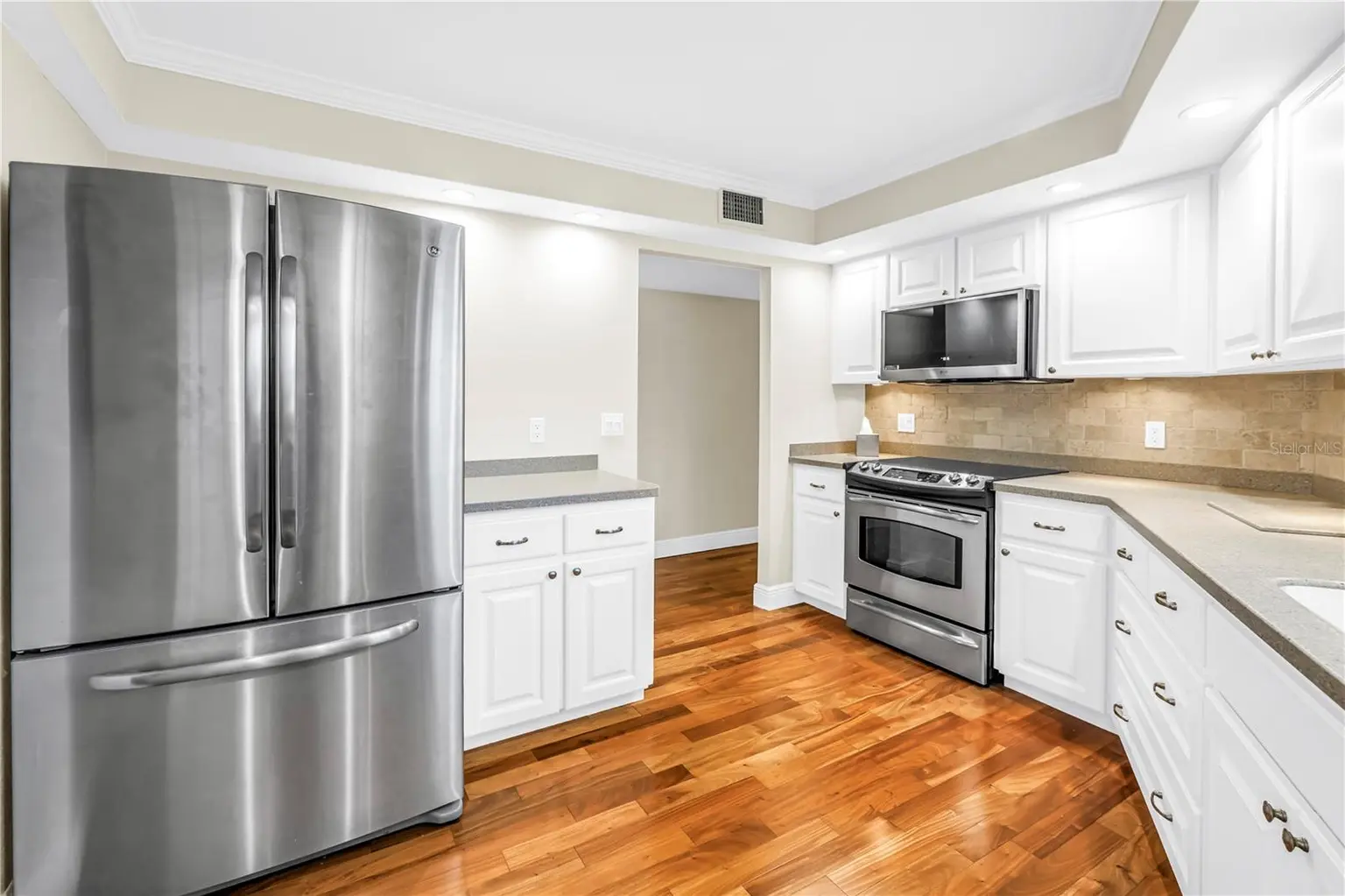 700 BEACH DRIVE NE #201, ST PETERSBURG, FL, photo 12 of 76
