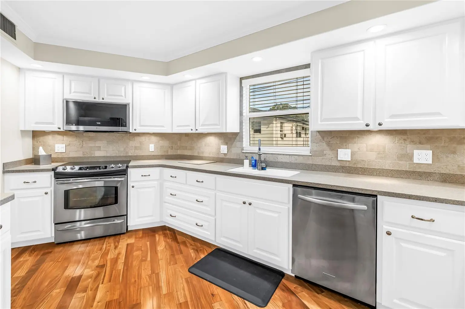 700 BEACH DRIVE NE #201, ST PETERSBURG, FL, photo 13 of 76