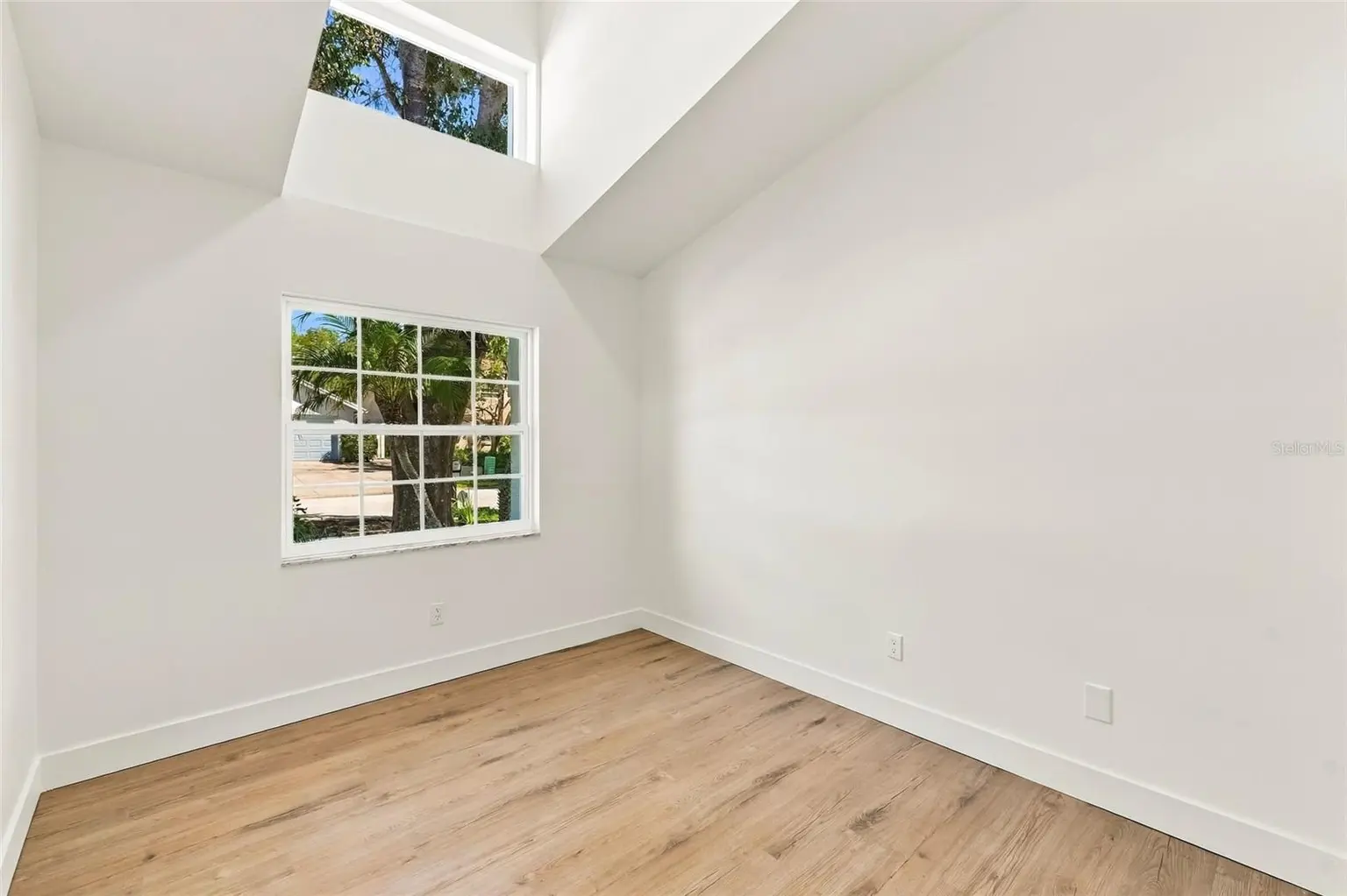 11216 SHADYBROOK DRIVE, TAMPA, FL, photo 16 of 25