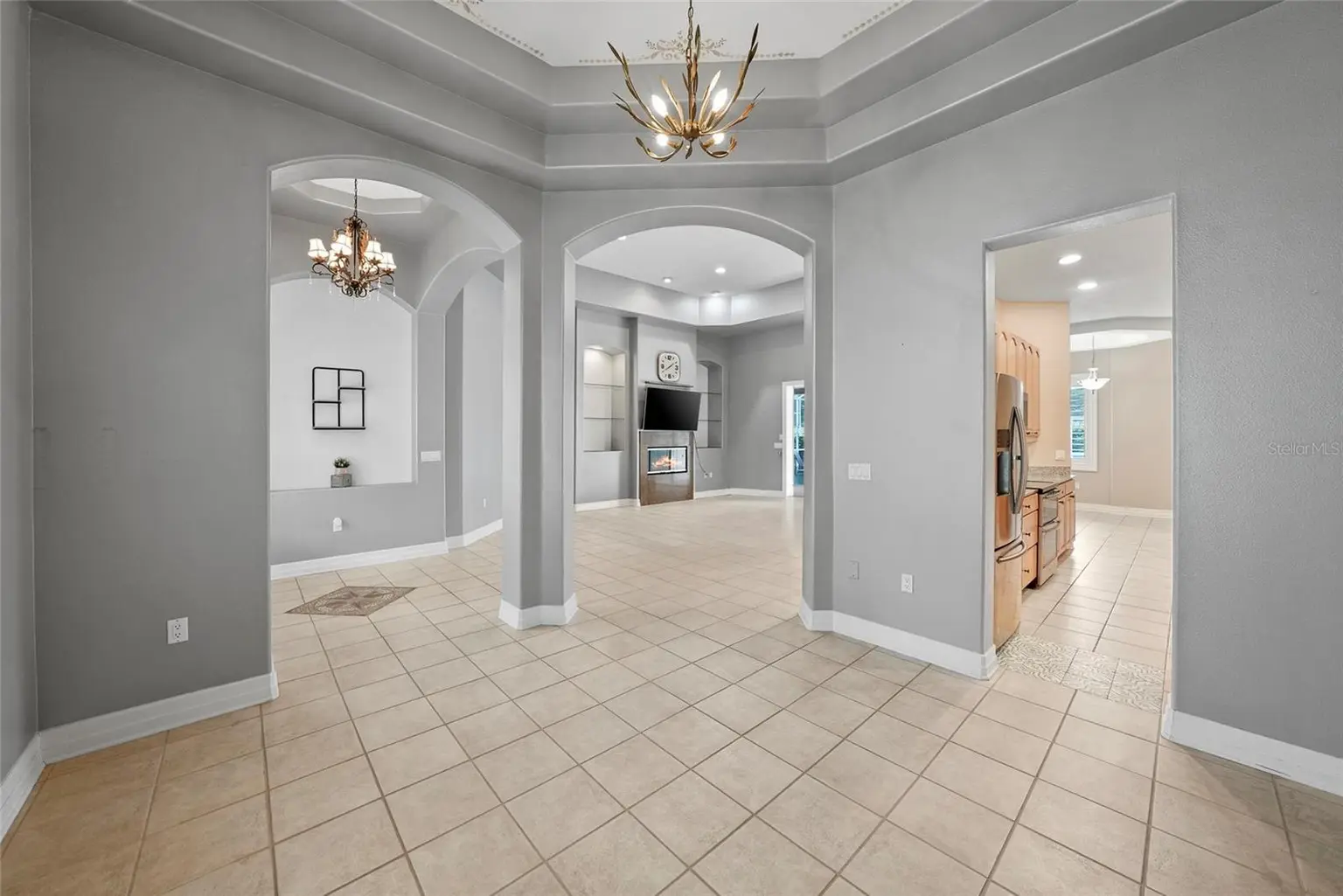 18823 WIMBLEDON CIRCLE, LUTZ, FL, photo 9 of 43