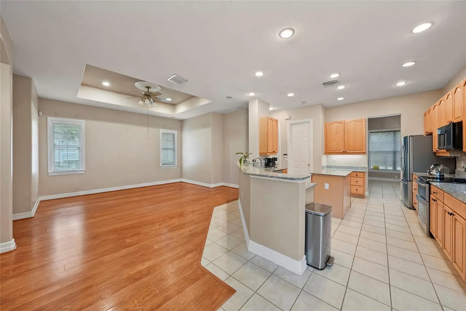 18823 WIMBLEDON CIRCLE, LUTZ, FL, photo 18 of 43