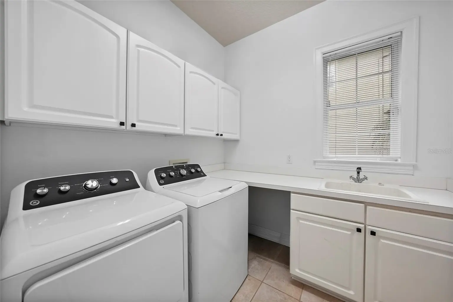 18823 WIMBLEDON CIRCLE, LUTZ, FL, photo 29 of 43