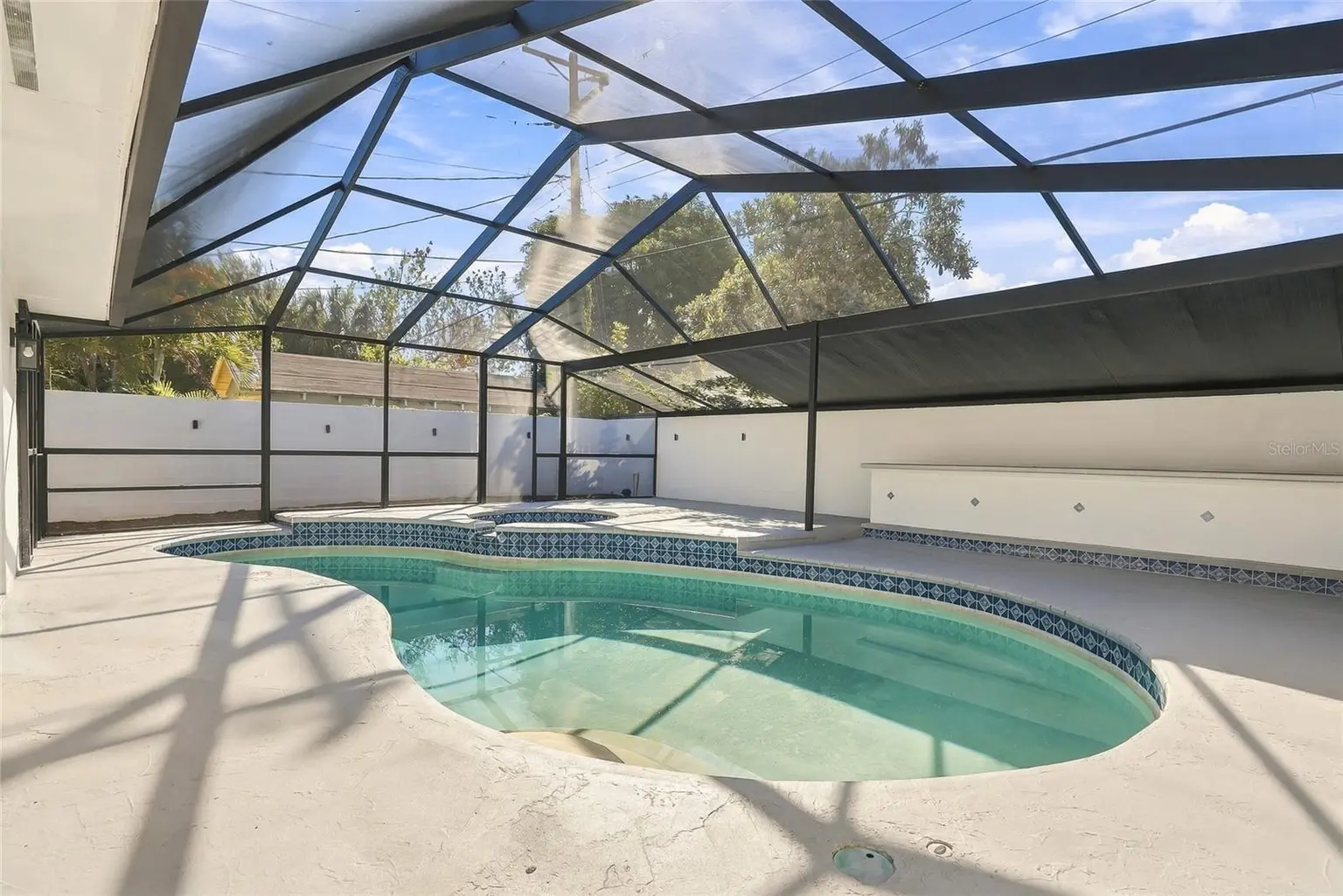 3112 S JULIA CIRCLE, TAMPA, FL, photo 3 of 51