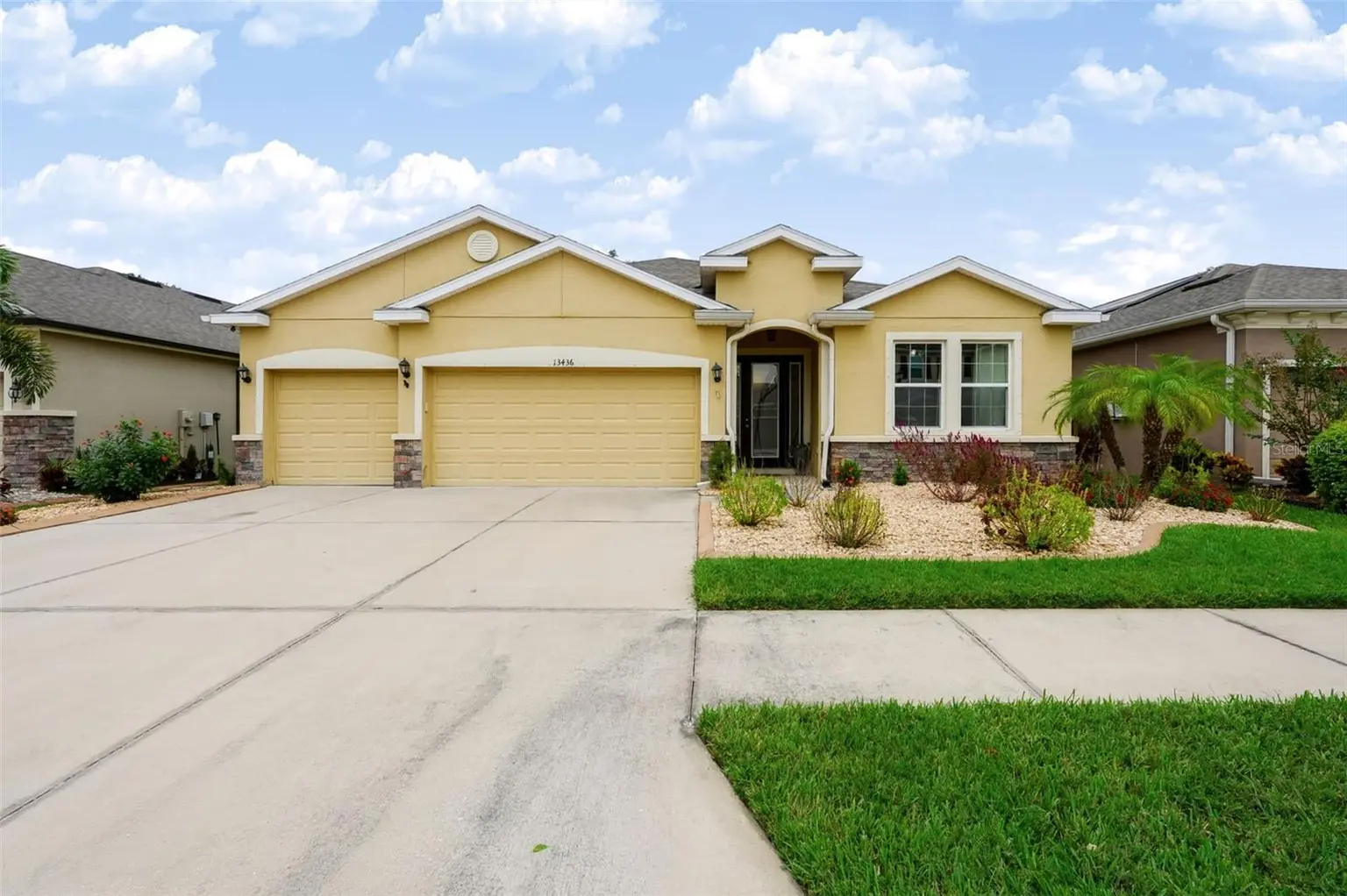 13436 CANOPY CREEK DRIVE, TAMPA, FL, photo 1 of 33
