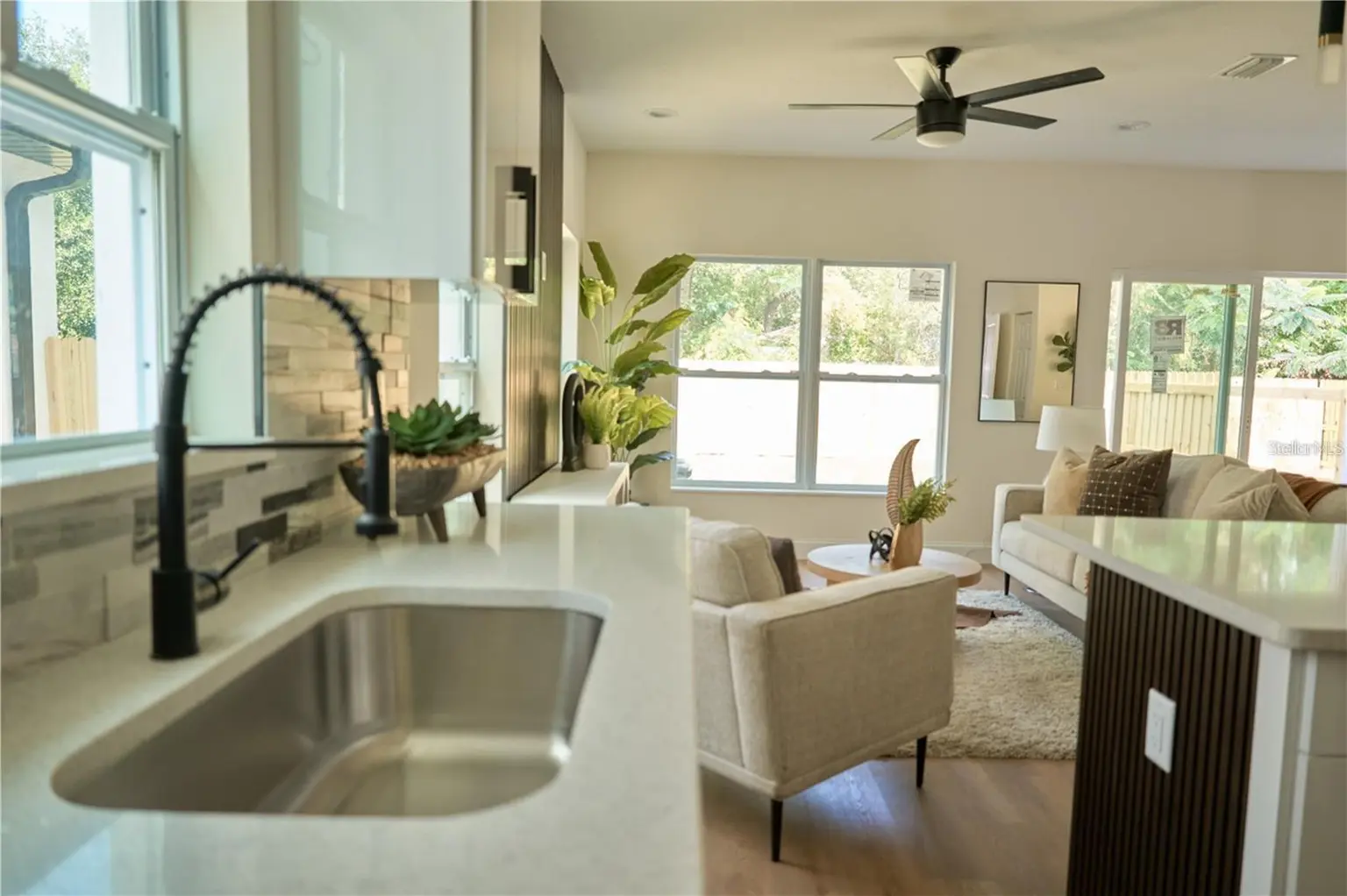 3612 N GARRISON STREET, TAMPA, FL, photo 10 of 20