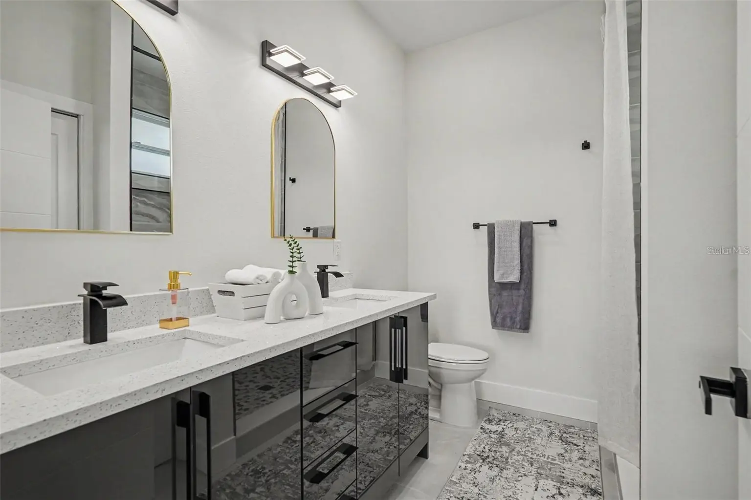 3612 N GARRISON STREET, TAMPA, FL, photo 13 of 20