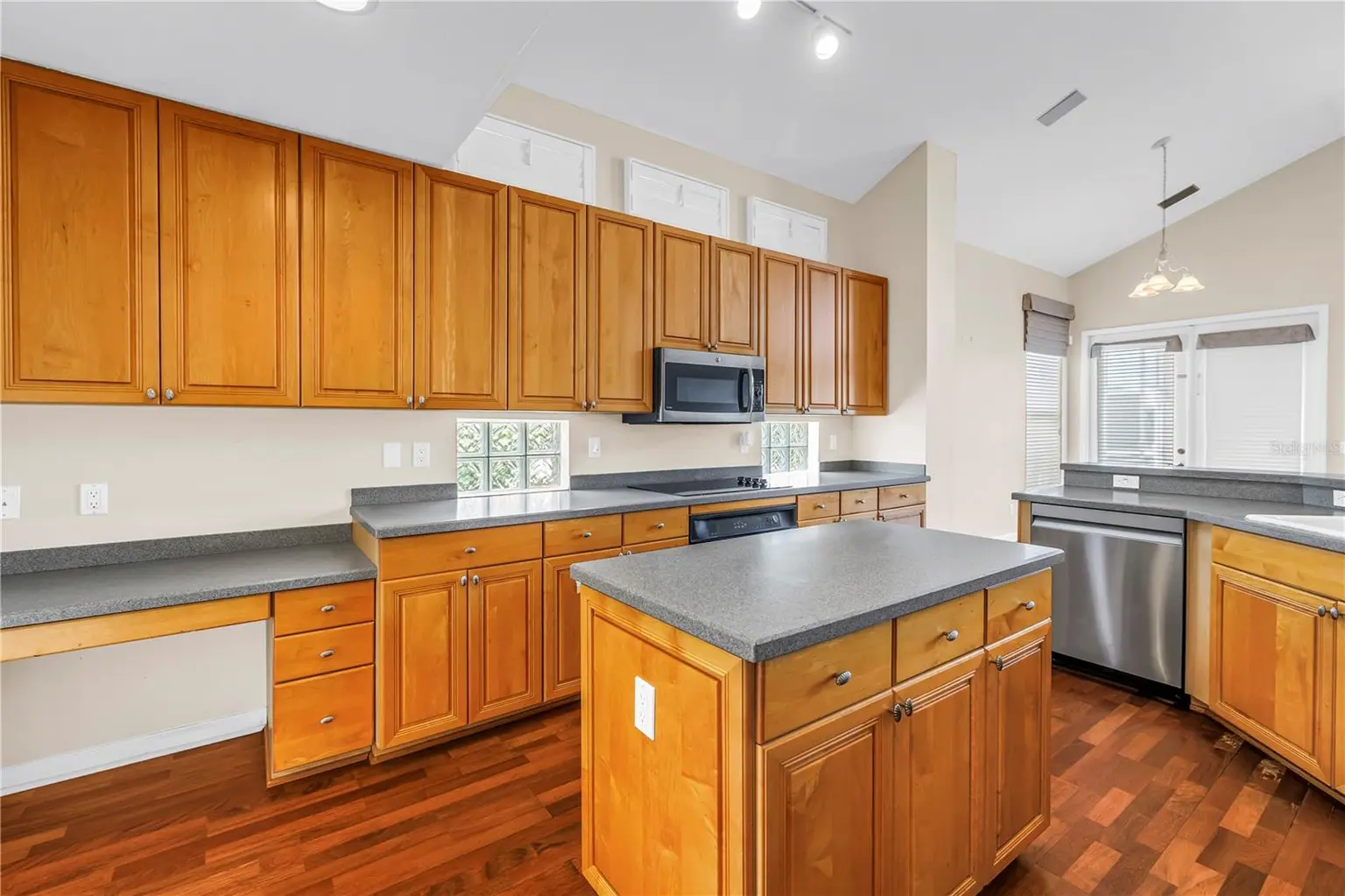 9724 SAGO POINT DRIVE, SEMINOLE, FL, photo 12 of 53