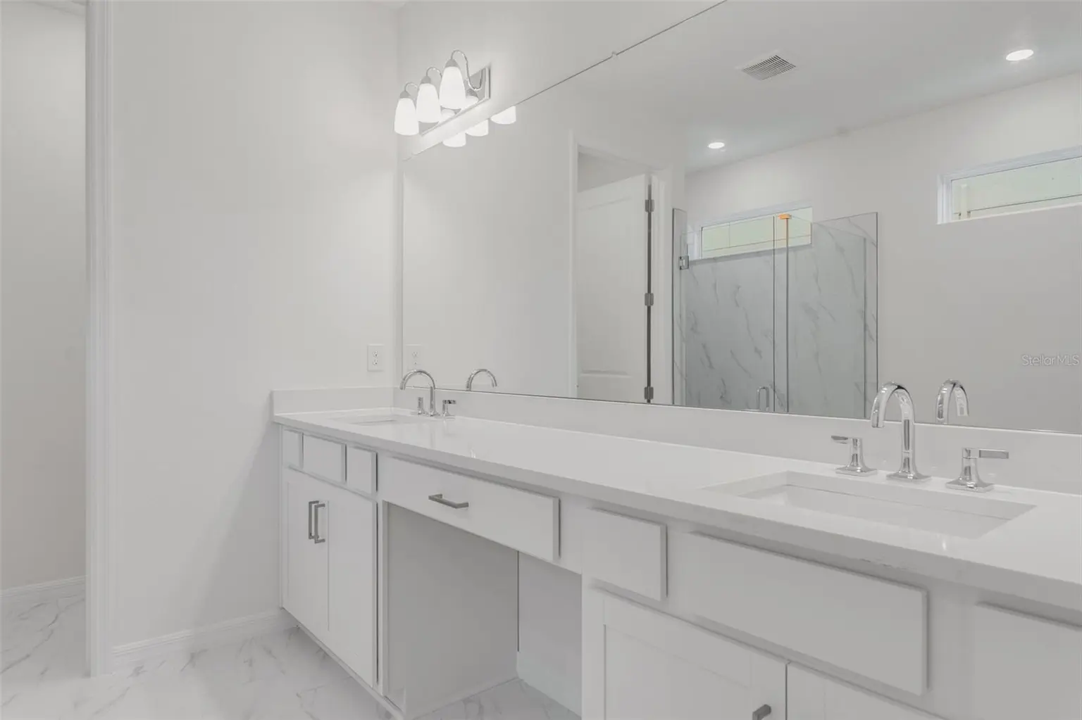 17572 VALLEYWOOD PARKWAY, LAND O LAKES, FL, photo 12 of 57