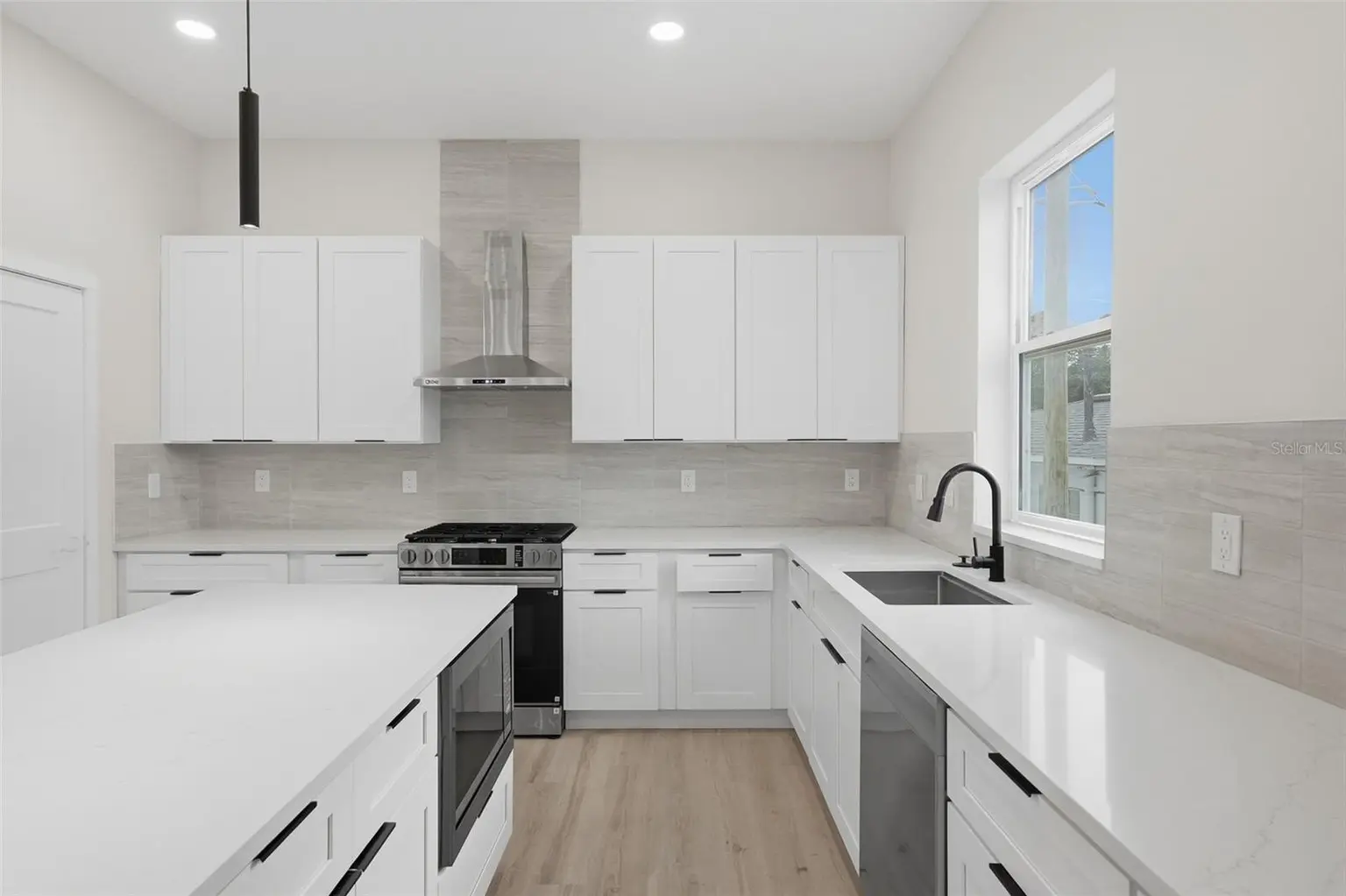2144 5TH AVENUE N, ST PETERSBURG, FL, photo 25 of 41