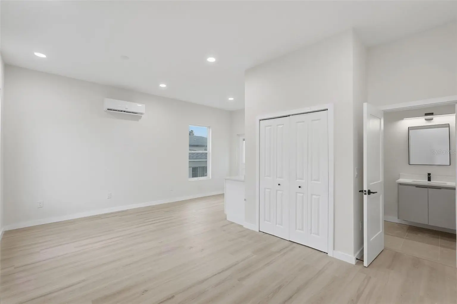 2144 5TH AVENUE N, ST PETERSBURG, FL, photo 33 of 41