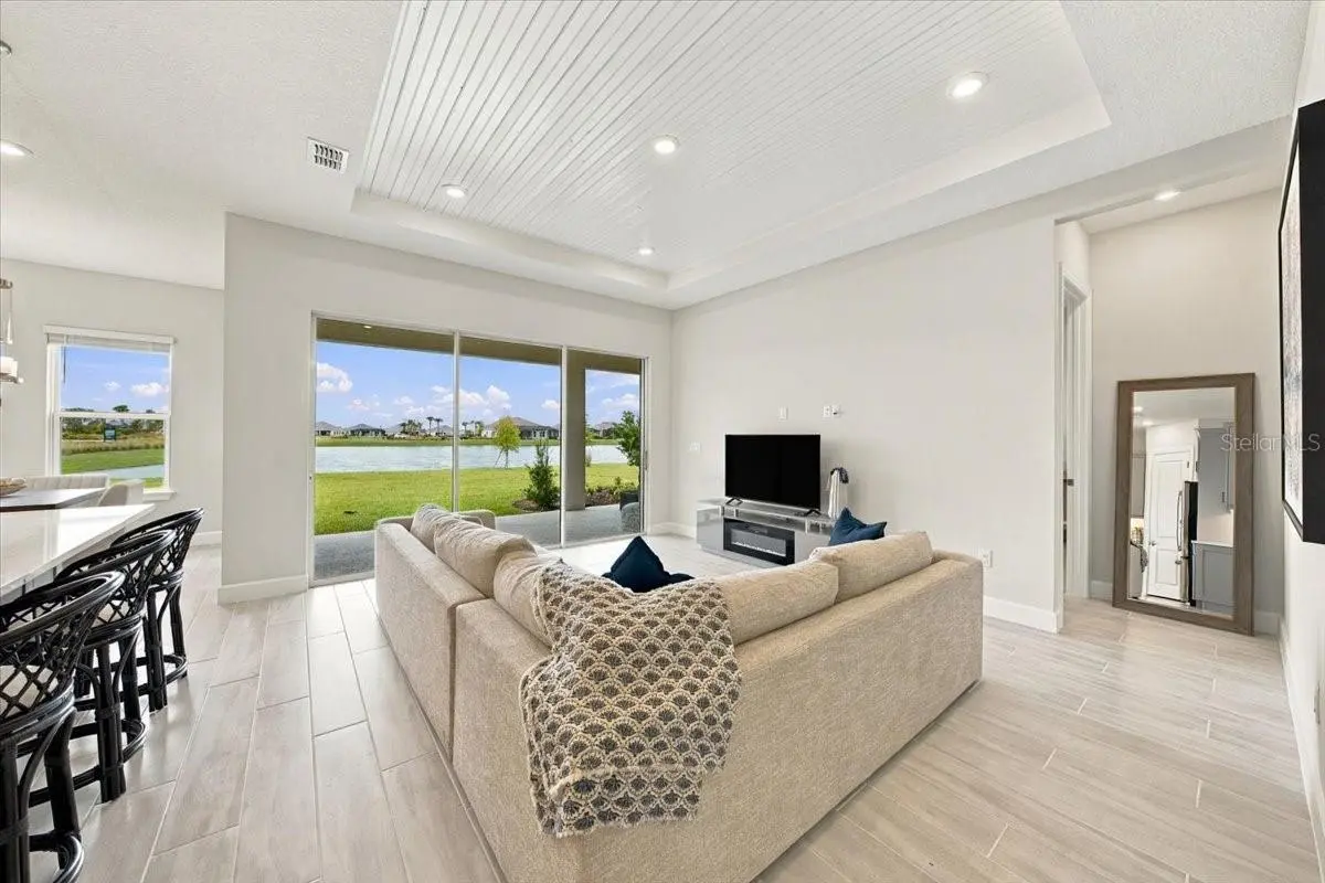 13705 IONA AVENUE, PALMETTO, FL, photo 6 of 45
