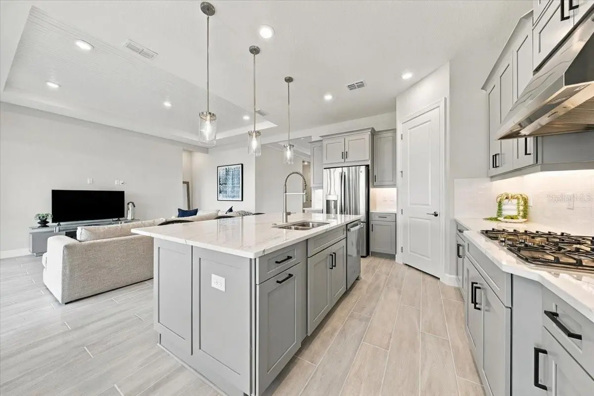 13705 IONA AVENUE, PALMETTO, FL, photo 18 of 45