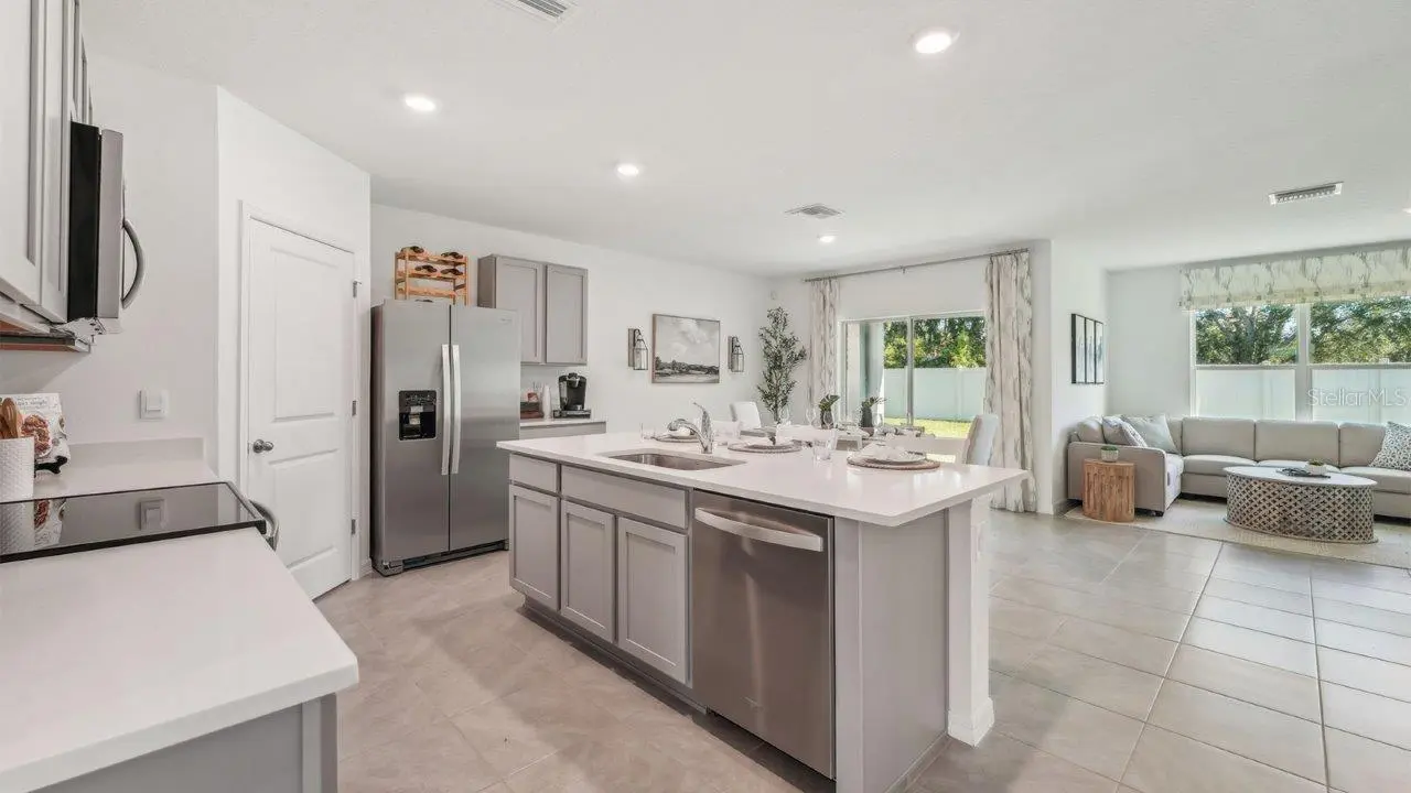 Zephyr Lakes home, photo 6 of 8