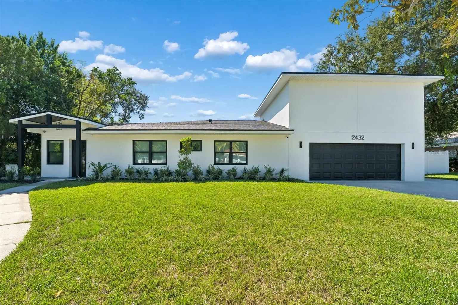 2432 INDIAN AVENUE, BELLEAIR BLUFFS, FL, photo 1 of 58
