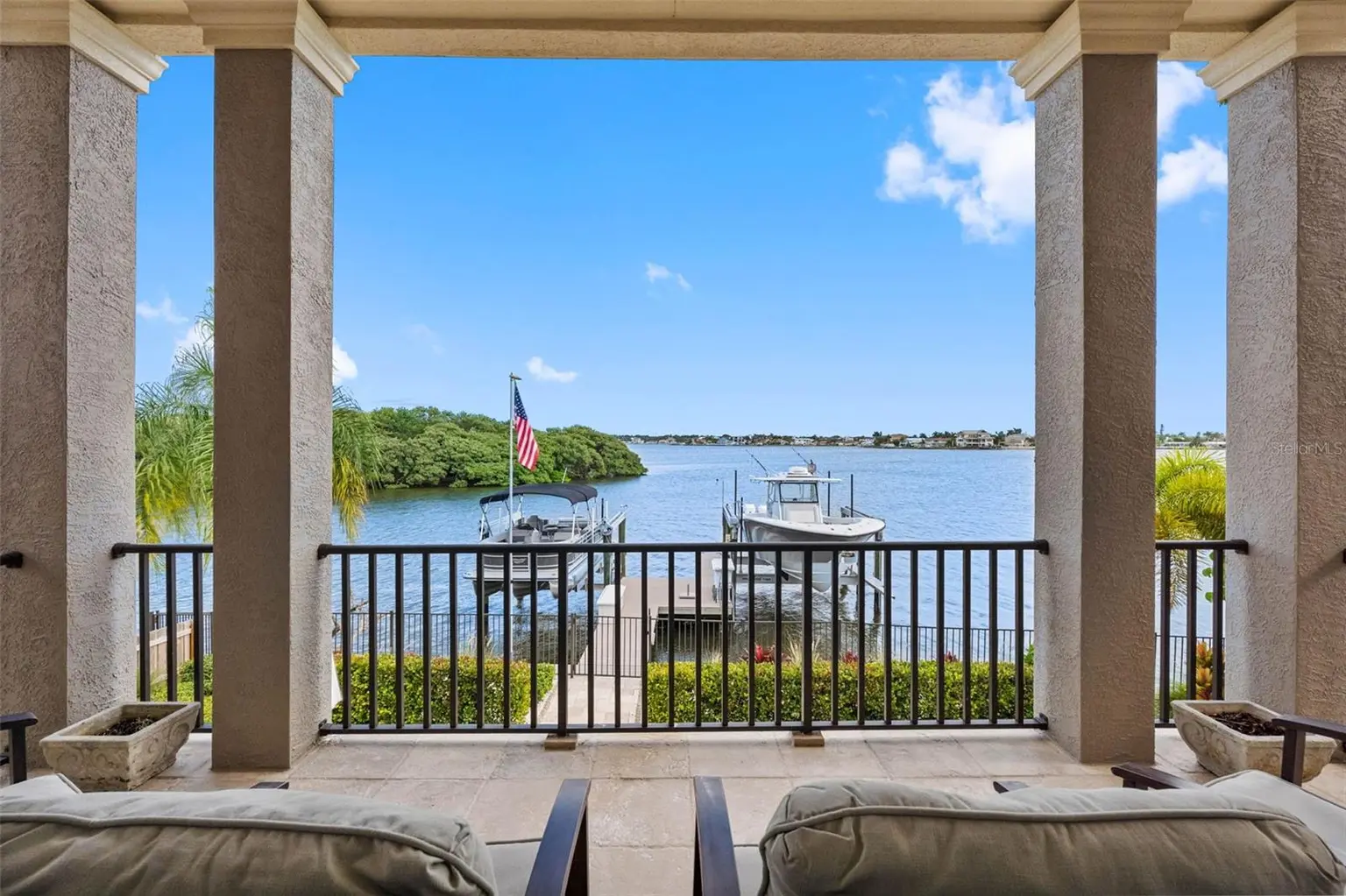 505 HARBOR DRIVE, BELLEAIR BEACH, FL, photo 24 of 71
