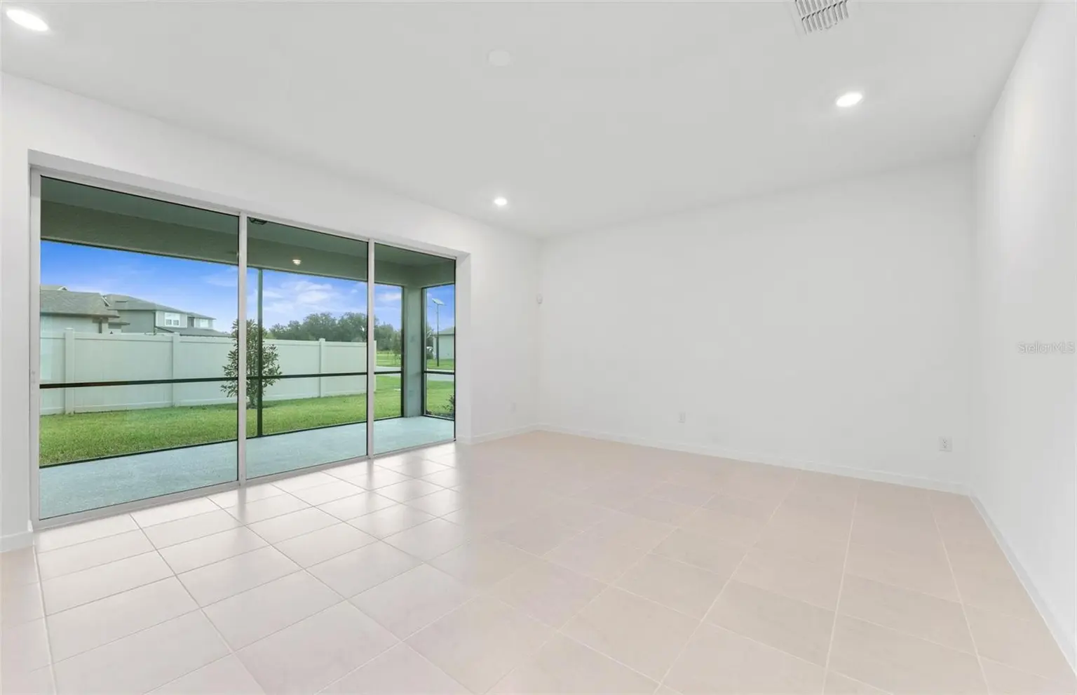 37231 CLINCH CIRCLE, ZEPHYRHILLS, FL, photo 7 of 35