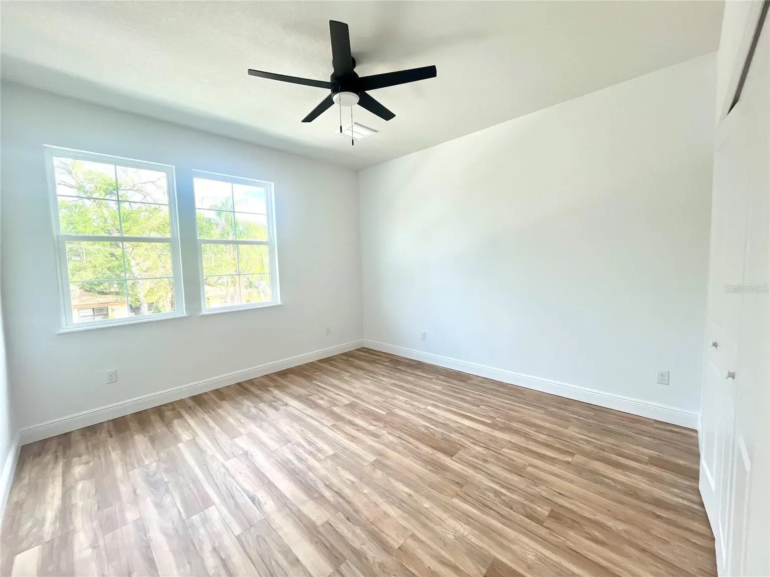 8110 N GREENWOOD AVENUE, TAMPA, FL, photo 13 of 16