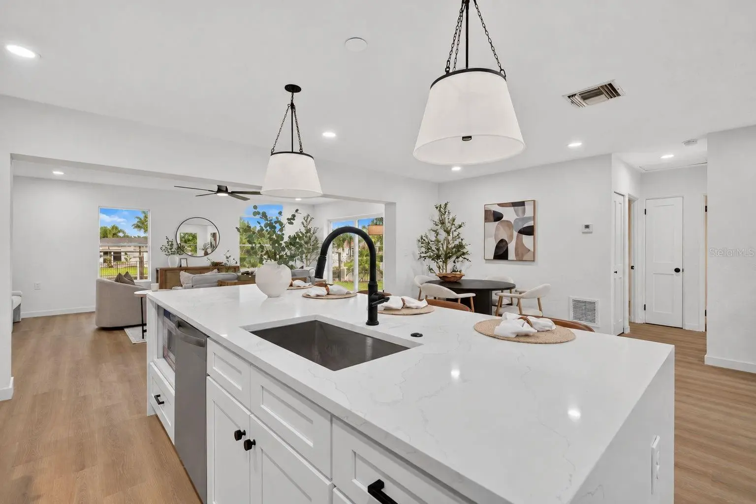 223 94TH AVENUE NE, ST PETERSBURG, FL, photo 14 of 40