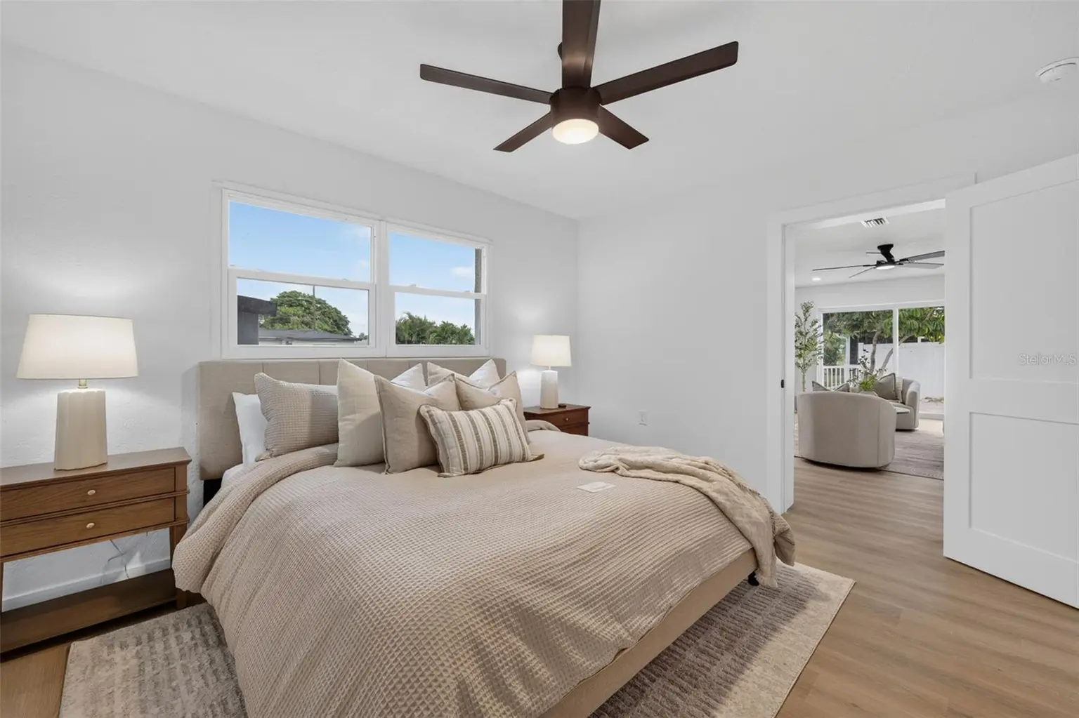 223 94TH AVENUE NE, ST PETERSBURG, FL, photo 17 of 40