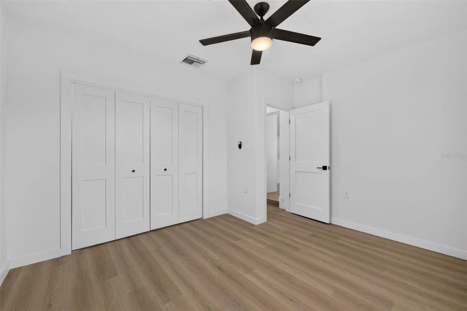 223 94TH AVENUE NE, ST PETERSBURG, FL, photo 23 of 40