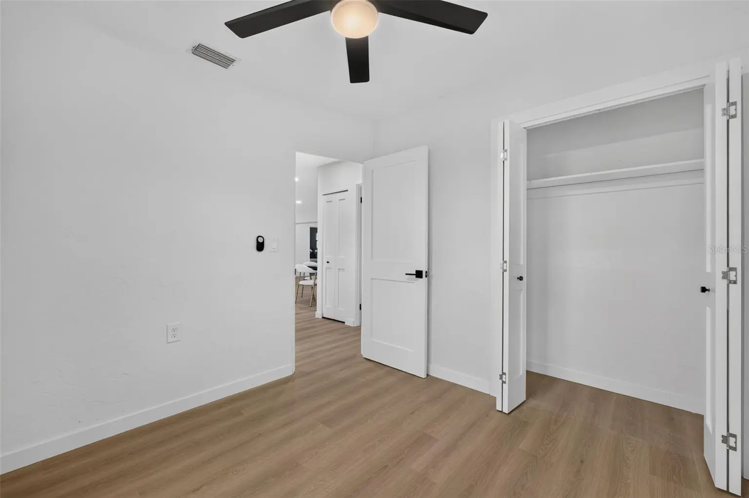 223 94TH AVENUE NE, ST PETERSBURG, FL, photo 28 of 40