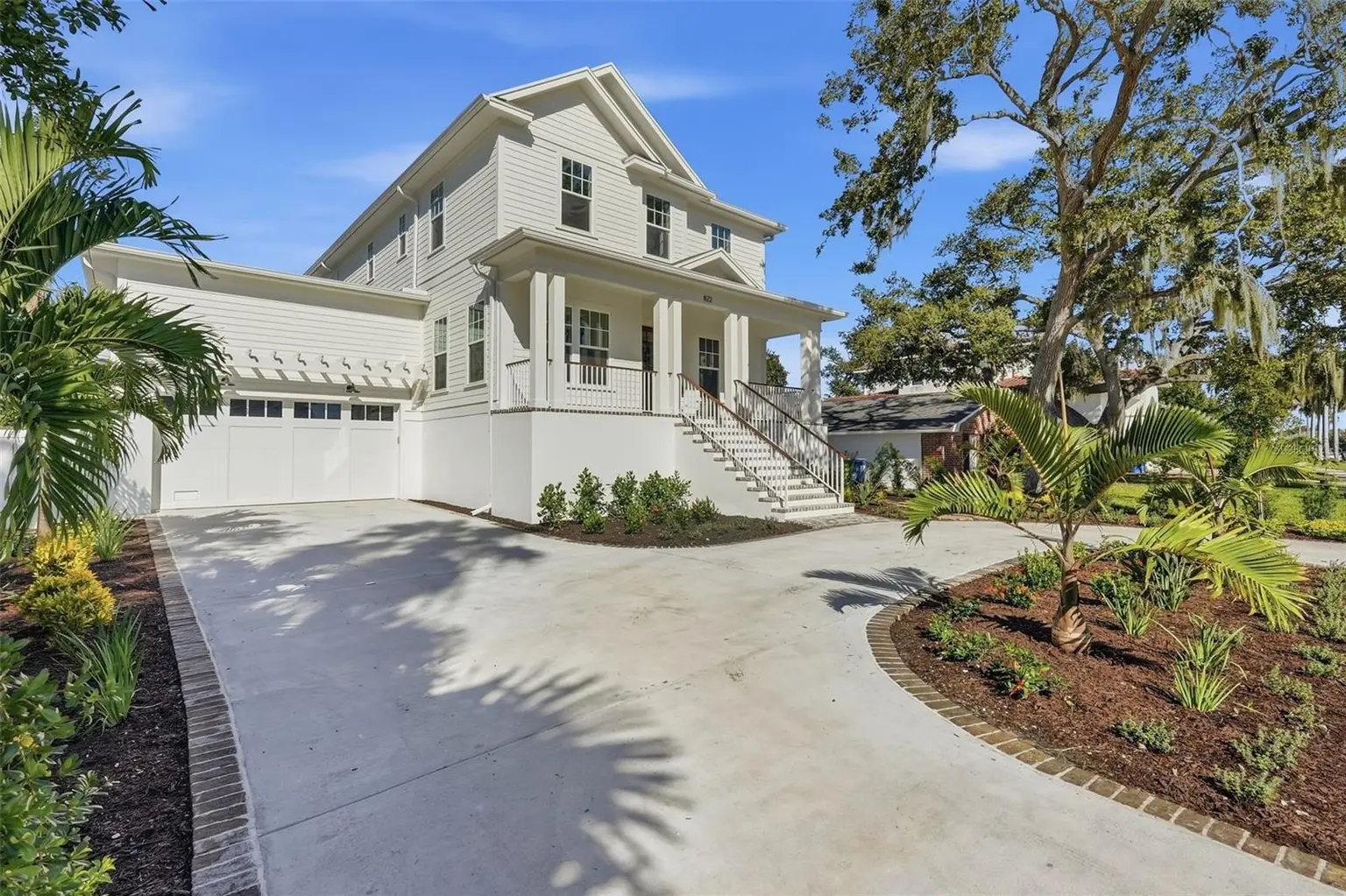 822 SNELL ISLE BOULEVARD NE, ST PETERSBURG, FL, photo 1 of 49