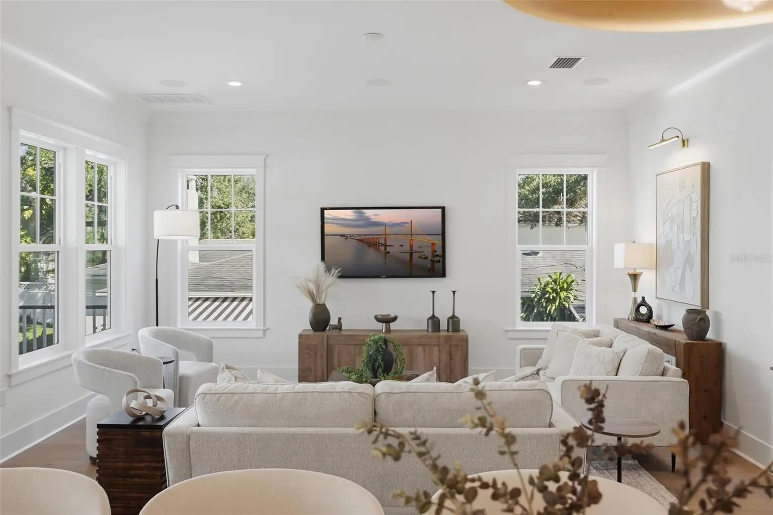 822 SNELL ISLE BOULEVARD NE, ST PETERSBURG, FL, photo 18 of 49
