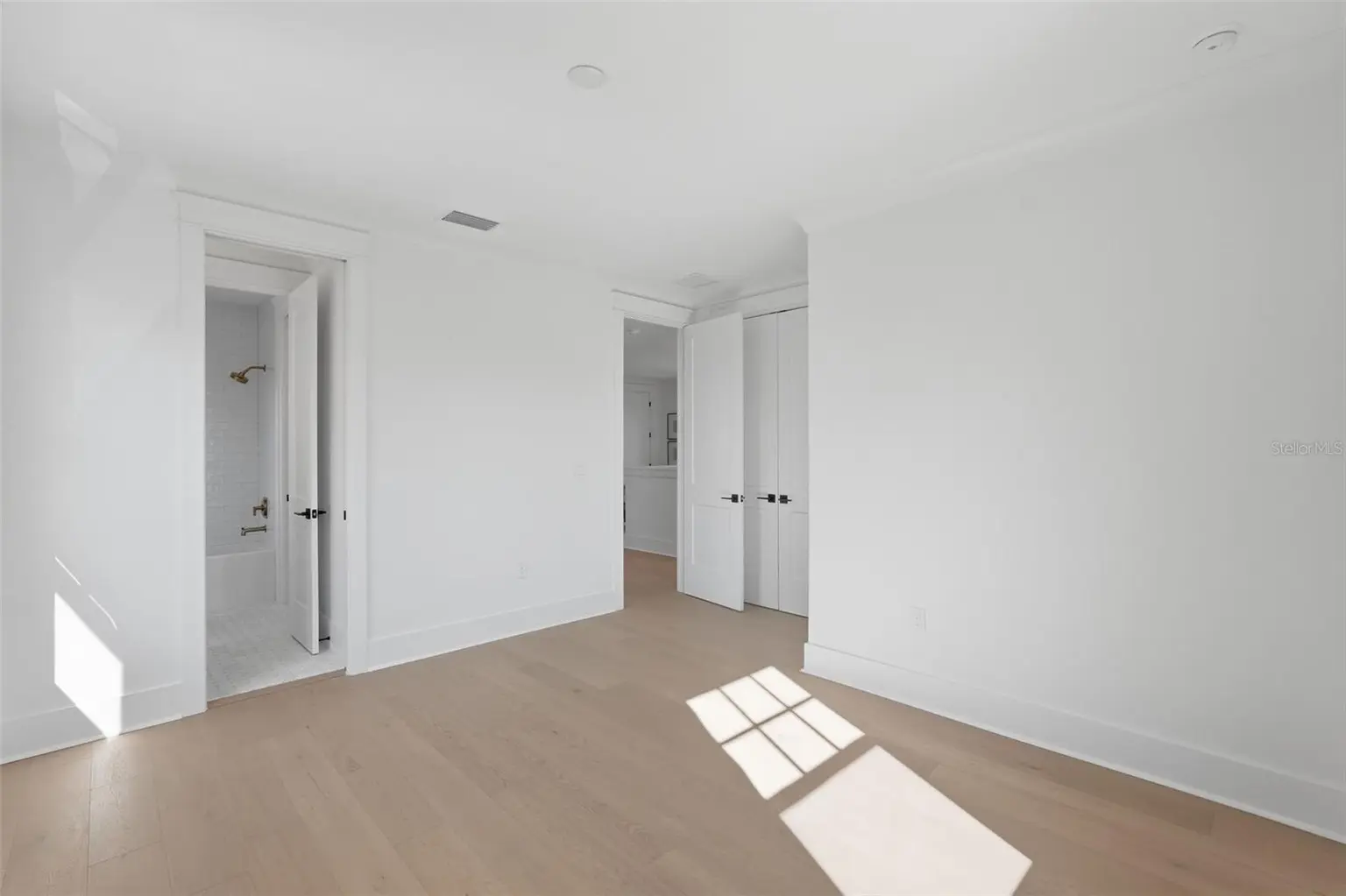 822 SNELL ISLE BOULEVARD NE, ST PETERSBURG, FL, photo 43 of 49
