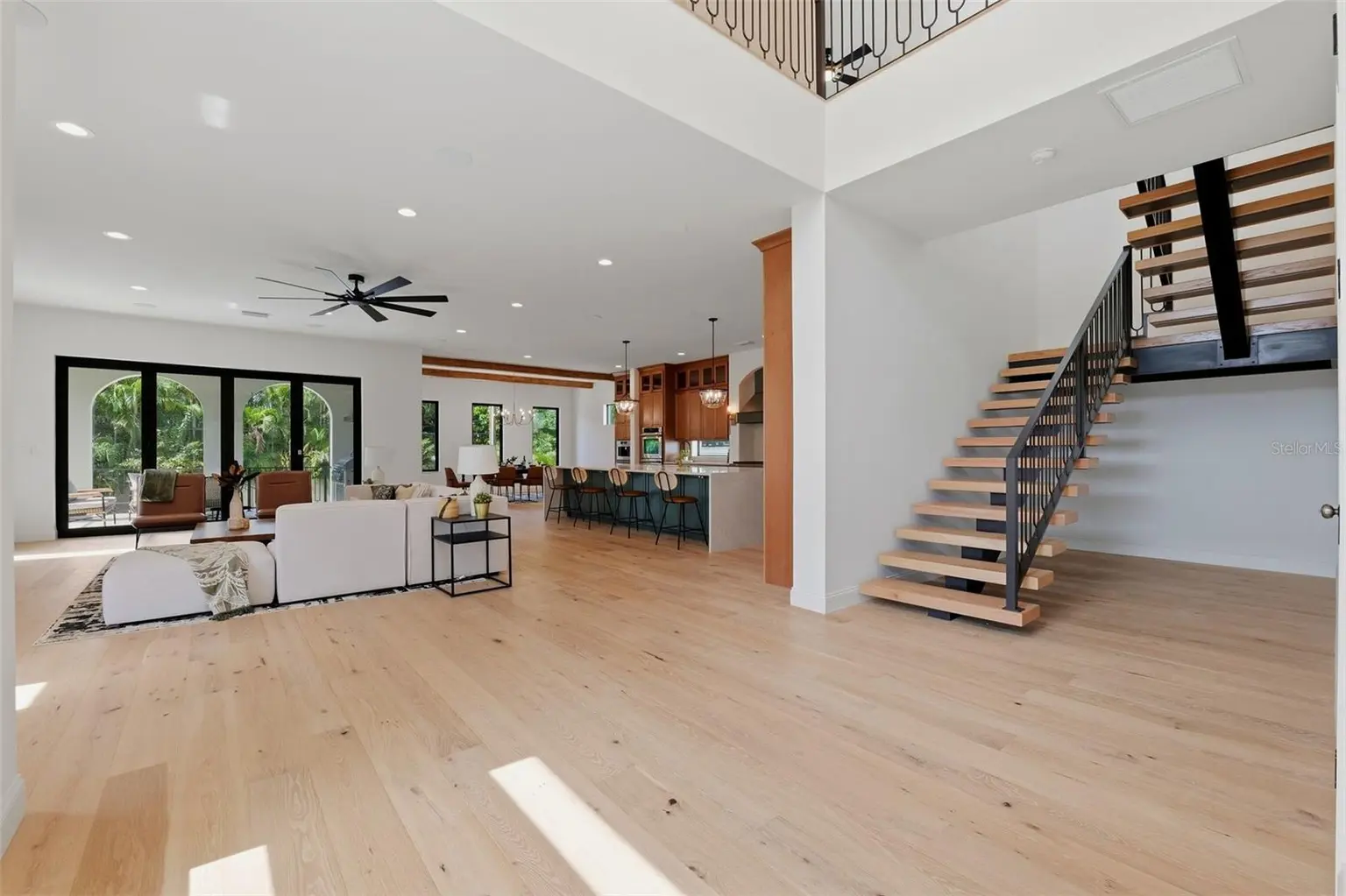 502 E DAVIS BOULEVARD, TAMPA, FL, photo 9 of 74