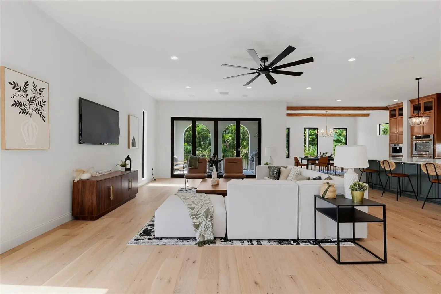 502 E DAVIS BOULEVARD, TAMPA, FL, photo 12 of 74
