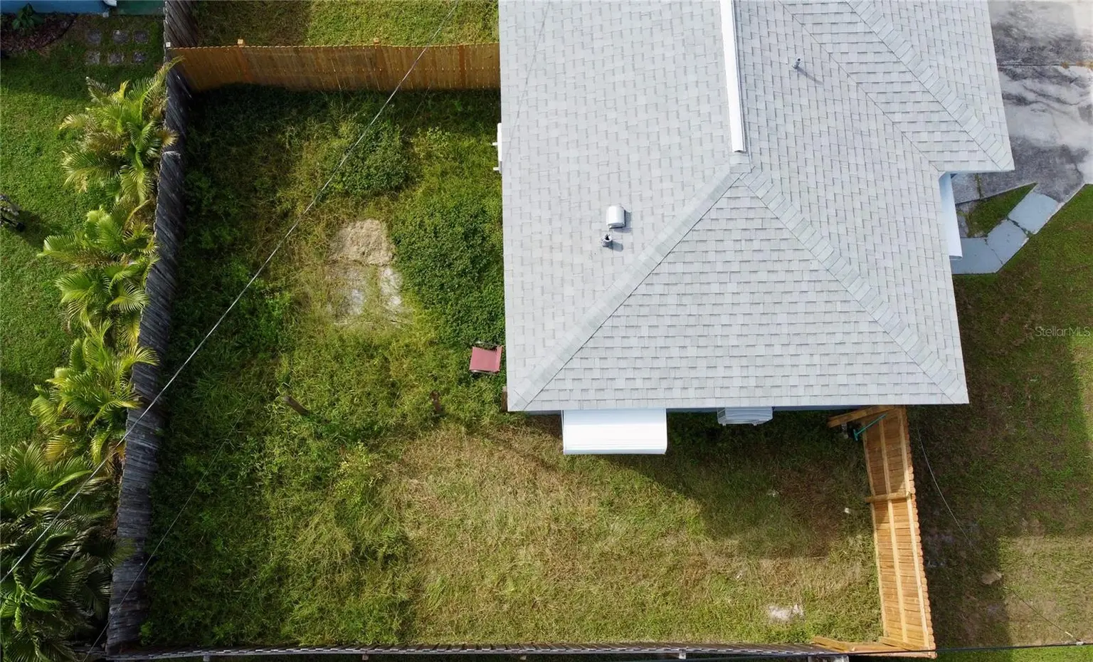 301 80TH AVENUE NE, ST PETERSBURG, FL, photo 11 of 43