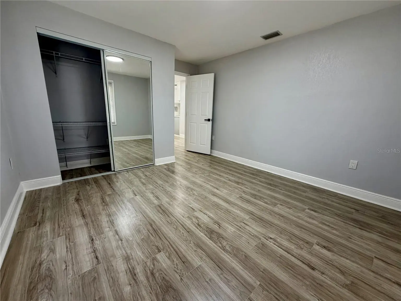 301 80TH AVENUE NE, ST PETERSBURG, FL, photo 29 of 43