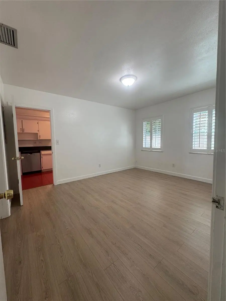207 W DAVIS BOULEVARD, TAMPA, FL, photo 12 of 21